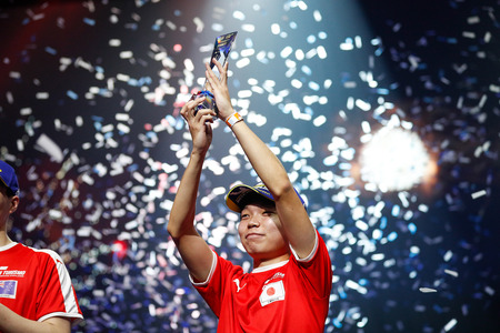 Im Jahr 2020 wurde er Doppelsieger und gewann sowohl den Nations Cup als auch den Manufacturers Cup.